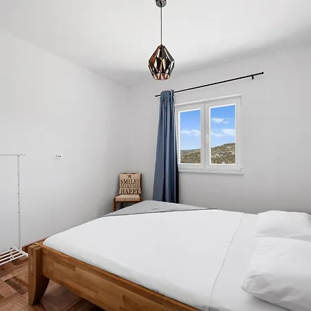 Apartamento Awesome In With Wifi